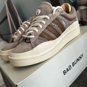 Bad Bunny campus chalky brown